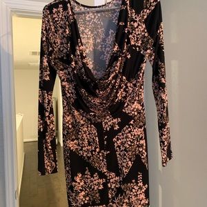 BCBGeneration Long sleeve backless dress